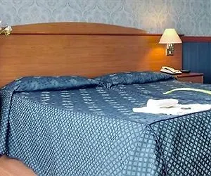 The Boutique 3*, Рим Италия